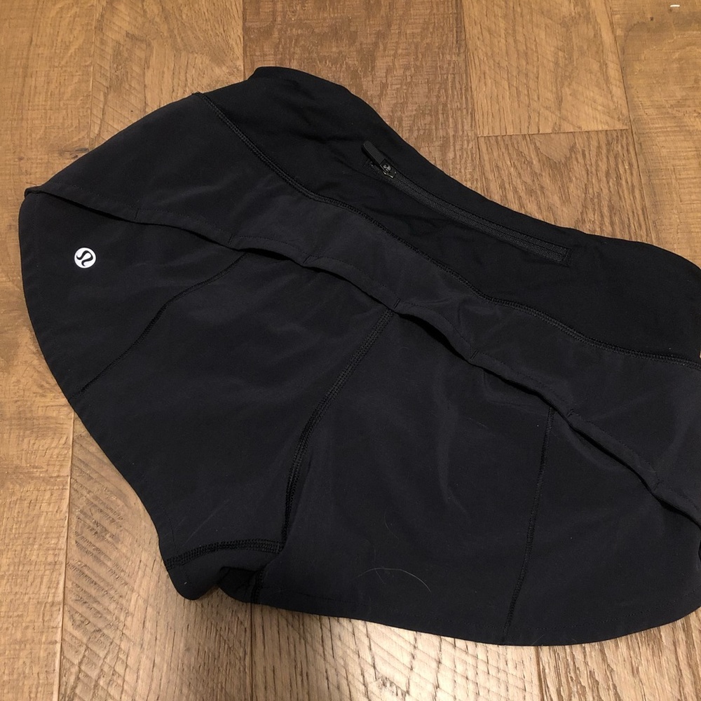 Lululemon Speed Up Short 2.5in inseam size 4